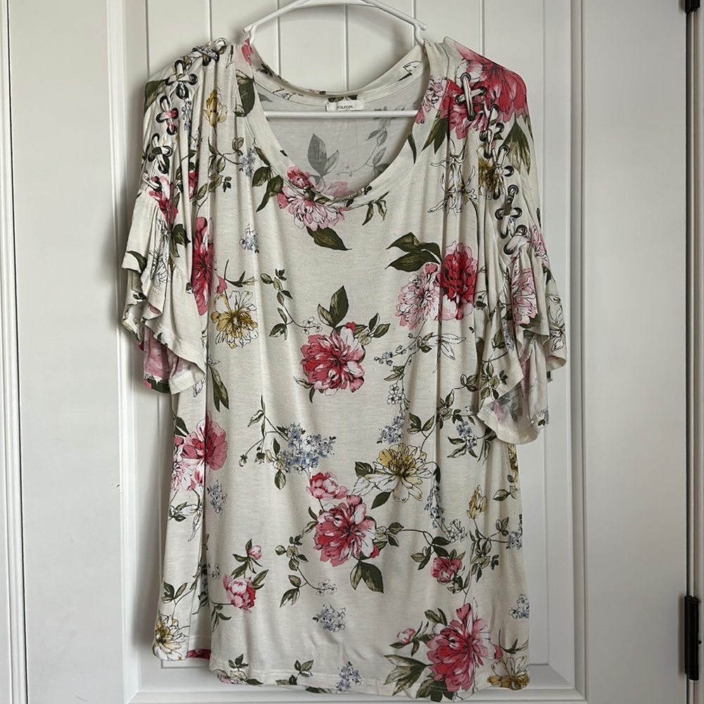 Maurices Floral Short Sleeve Shirt